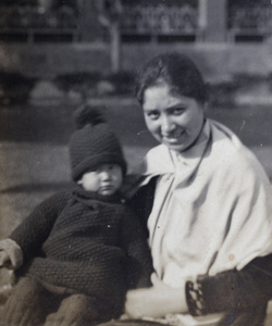 Bea and Sarah Hutchinson sitting in the garden, 35 Tongshan Road, Hongkou, Shanghai 