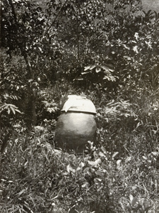 Funerary urn