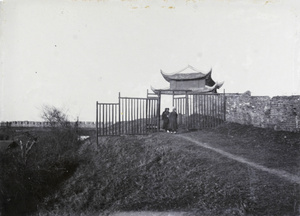 Wall around the Chinese city, Kiukiang
