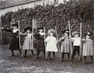 Children excercising, Kiukiang, 1899