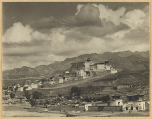 General view of the temple complex at Pu tuo zong cheng miao