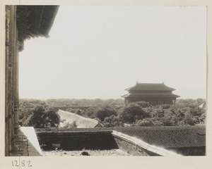 Gate with a double-eaved roof in the Forbidden City