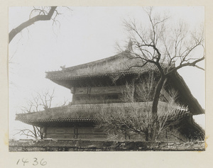 Roof of Da Fo si seen from outside the temple walls