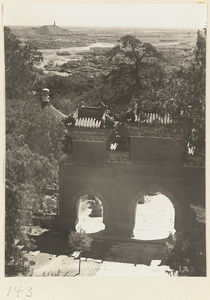 Gate in front of Jin gang ta at Bi yun si