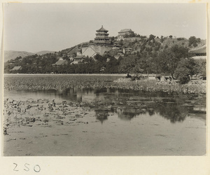 Wanshou Hill and Kunming Lake at Yihe Yuan