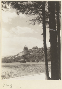 Wanshou Hill and Kunming Lake at Yihe Yuan