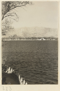 Kunming Lake, Yudai Qiao on West Dike, and Yuquan Hill with pagoda