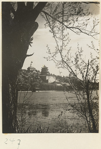 Wanshou Hill and Kunming Lake at Yihe Yuan