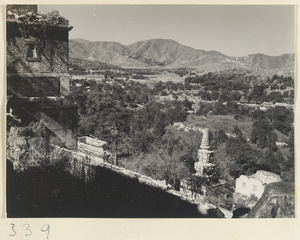 Buildings and stupa-style pagoda on Back Hill at Yihe Yuan