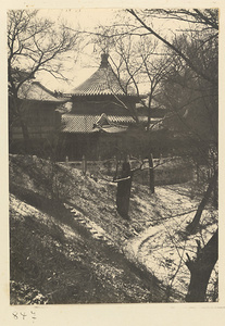 Qian sheng dian with snow