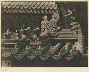 Detail of roof at Tai miao showing roof tiles and ornaments