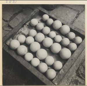 Box of hand-made marble balls at Tan zhe si