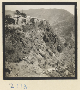 Complex of buildings on the pilgrimage route up Miaofeng Mountain