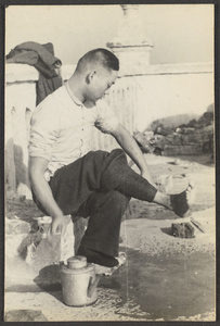 Minor ablutions.  Honan Mosque, Hankow.