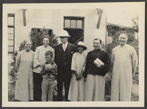 Borden Memorial Hospital.  Miss Taylor, Mrs. Gribenow & son, Dr. Z., Mrs. Wood, Dr. Rees & Keeble.