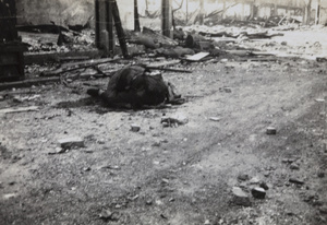 Dead Chinese soldier, Chusan Road and Kwenming Road, Shanghai, August 1937