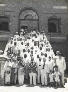 Farewell for a departing Indian Consulate official, outside the Shanghai Gurdwara