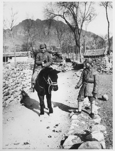 Hsiao Li Lindsay (李效黎) on a pony, Pingxi