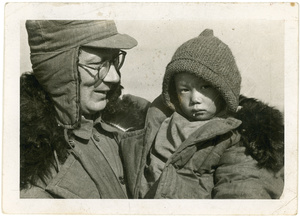 Michael Lindsay (林迈可) and Erica Lindsay in warm winter clothing