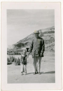 Lung Ku with Erica Lindsay, Yan'an (延安), 1945