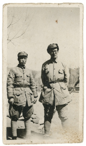 Michael Lindsay (林迈可) and a Chinese man