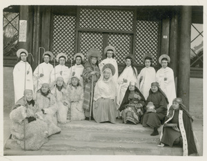 The cast of a nativity play, including Hsiao Li Lindsay (李效黎) as Joseph, Bridgman Academy, Beijing, 1936