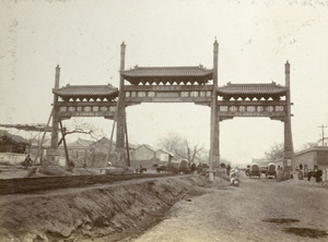 Pailou and main road, Peking