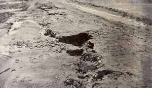 Food damage to road, Weihaiwei