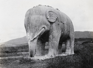 Elephant sculpture, Spirit Way (南京), Xiao Ling Mausoleum (孝陵), near Nanjing (南京市)