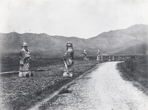 Stone warriors, Spirit Way (南京), Xiao Ling Mausoleum (孝陵), near Nanjing (南京市)