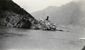 Wrecked river steamer, Yangtze River, 1920s