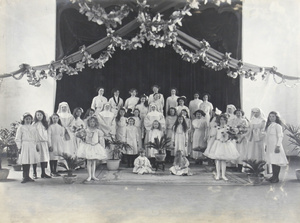 Nuns (Franciscan Missionaries of Mary), women and girls