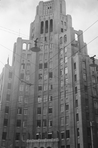 Tram and lighting cables, Metropole Hotel, Shanghai