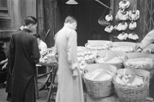 Fruit for sale, Shanghai