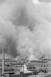 Fires near factories and warehouses, Shanghai