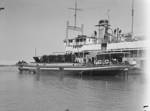 Lighter alongside passenger boat, Shanghai