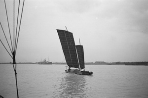 Junk sailing on the Whangpoo River, Shanghai