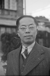 Yu Hongjun (O.K. Yui 俞鴻鈞), Mayor of Shanghai