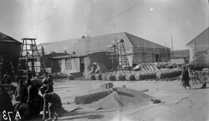 Workers in Sugar Godown, Newchwang (牛庄)