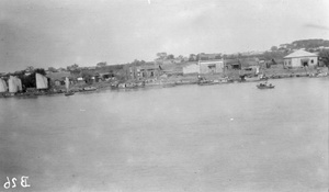 Junks on River Gan (赣) at Nanchang (南昌)