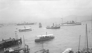 Shipping in Hong Kong harbour