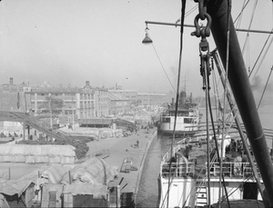 Steamships berthed at Tientsin, 1940
