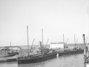 Tientsin Lighter Company dry dock, Tongku (塘沽)