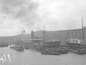 Shipping at French Bund, Shanghai, 1940