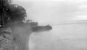 Tidal bore (‘Hangzhou Bore’), Qiantang River, Hangzhou Bay (杭州湾)