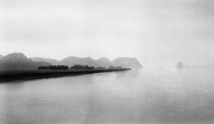 Hills near The Little Orphan island, Yangtze River
