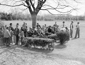 Golf caddies, Shanghai