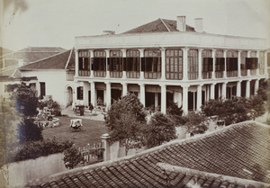 'Taiping', Shanghai, with a pram and a sedan chair