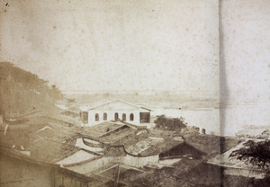 Riverside houses and river, Fuzhou