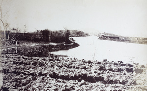 Reach, with Grove Hill (細林山) in the distance, Shanghai